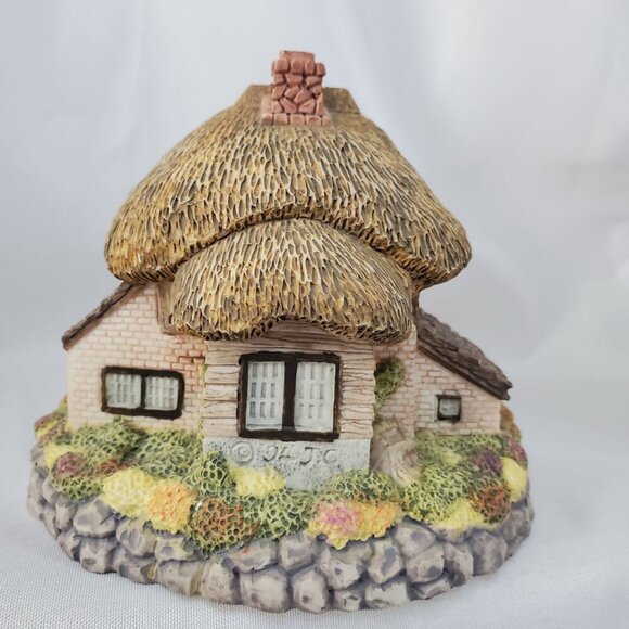 Olde Englands Classic Cottages Collectible Figurines Set Of 3 - Picture 14 of 15